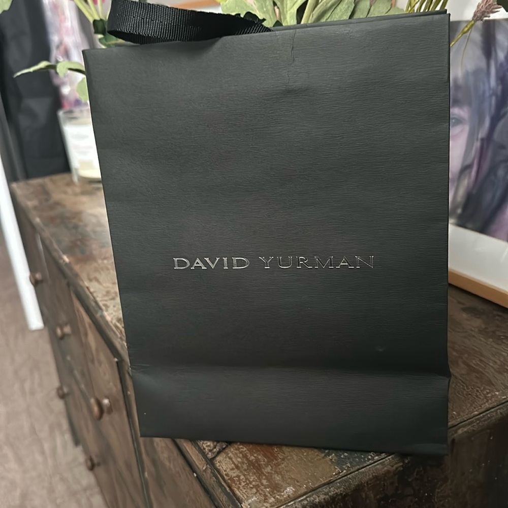 NWOT David Yurman gift bag